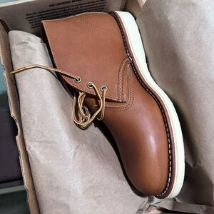 RED WING SHOES MEN’S CHUKKA LEATHER BOOTS SZ 9.5 NIB